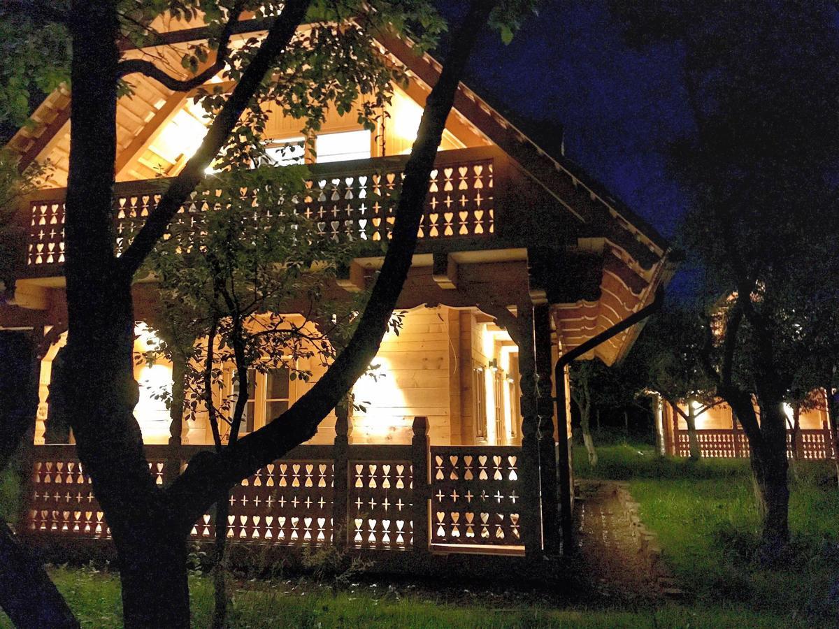 Magnolia Resort Chalets Vişeu de Sus Exteriör bild