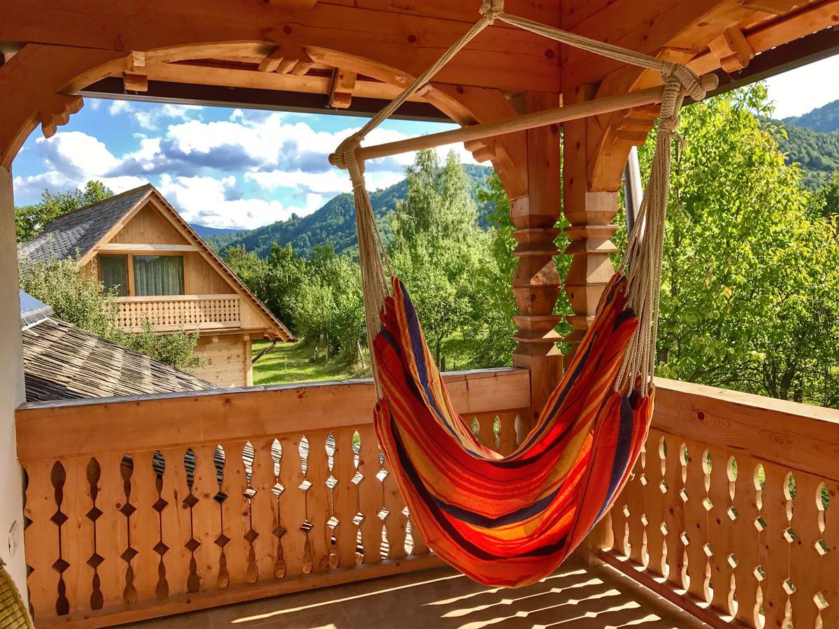 Magnolia Resort Chalets Vişeu de Sus Exteriör bild